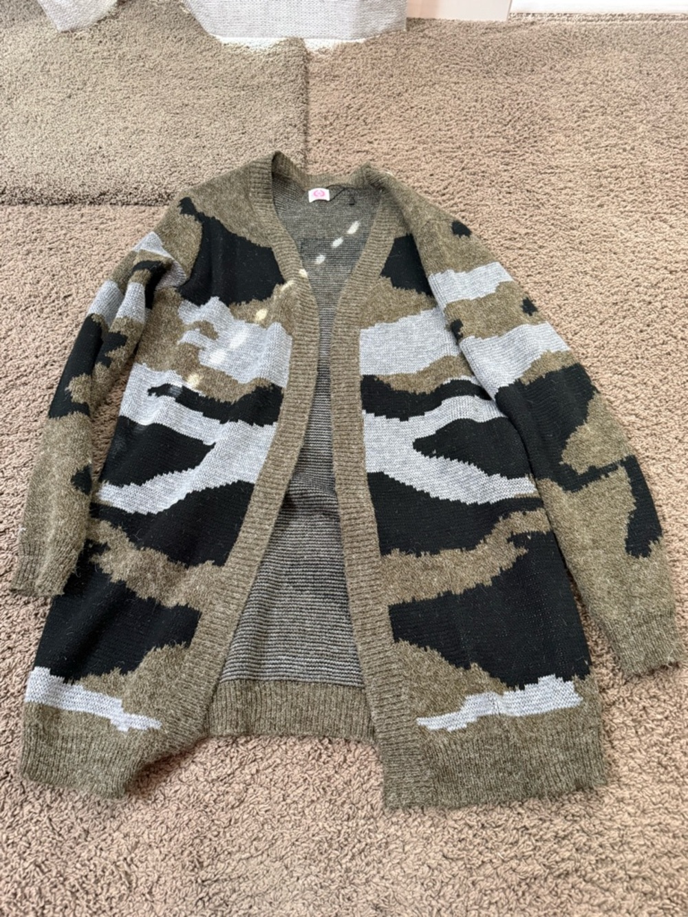Open-Front Camouflage-Style Cardigan in Olive, Black & Gray